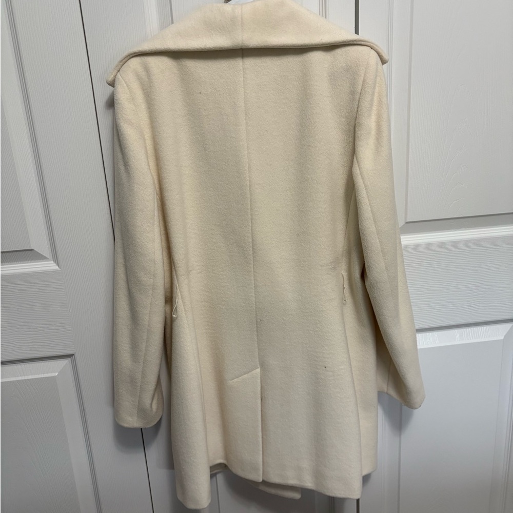 Calvin Klein Cream Jacket Sophisticated Style - Picture 3 of 7